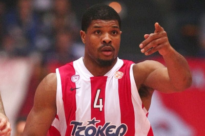 Χάινς: «Να ξεχάσουμε το ΣΕΦ»