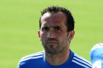 Μια τούρτα για τον Φάνη Γκέκα...