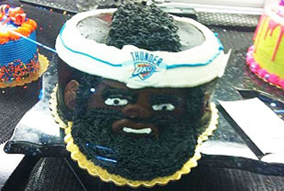 Η τούρτα με τα… γένια του Χάρντεν! (photos)