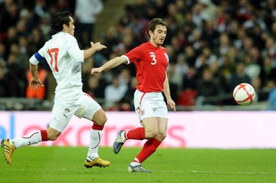 Euro 2012: Θέση βασικού θέλει ο Μπέινς