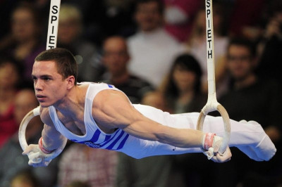 Πετρούνιας: «Όταν μπαίνει η ανθρώπινη κρίση»