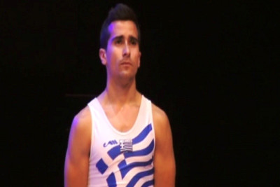 Την ώρα που ανέβηκε στο βάθρο ο Μάρας (video)