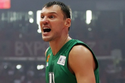 Μέσα ο Γιασικεβίτσιους