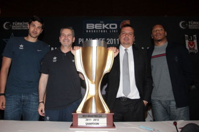 Ζούρος: «Αν μείνω θα μάθω τουρκικά»!