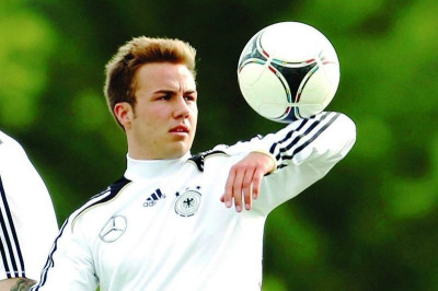 Euro 2012: Τα… αστεράκια της διοργάνωσης (photos+videos)