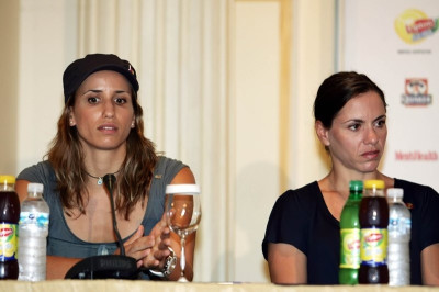 Ήττα στην πρεμιέρα Βίκυ και Μαρία