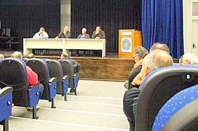 Δεν προχωράει η συγχώνευση στο Κορωπί