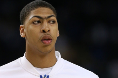 Άντονι Ντέιβις: «Πείτε του Κόμπι να με περιμένει»