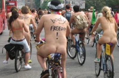 Γυμνοί ποδηλάτες στη Θεσσαλονίκη!