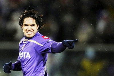 Θέλει Βάργκας η Σάλκε...