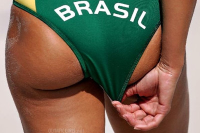 Καλοκαιράκι με το καυτό σου μαγιουδάκι (photos)