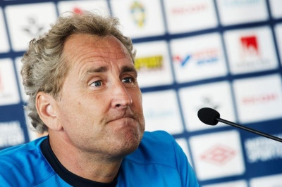 Euro 2012: «Καρφιά» Χάμρεν στη σουηδική ομοσπονδία!