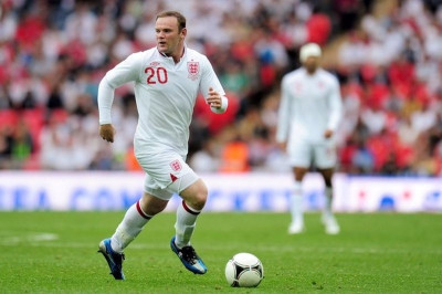 Euro 2012: Εγκώμια Ρούνεϊ για Γουέλμπεκ