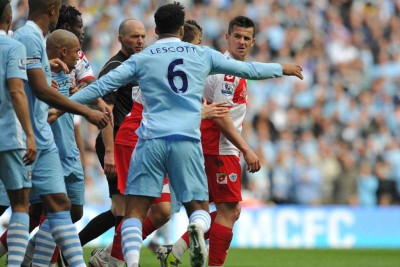 Τις... έφαγε ο Μπάρτον!