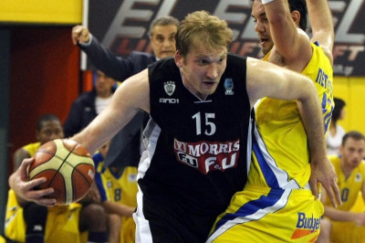 Το βάρος στους Ντελινινκάιτις και Γκετσέφσκι