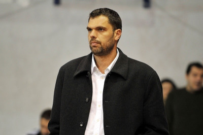 Αρχίζουν οι επαφές στα Ιλίσια