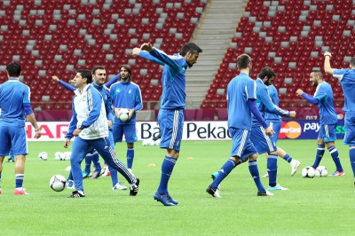 Ανακάτεψε την τράπουλα ο Σάντος (photos+video)