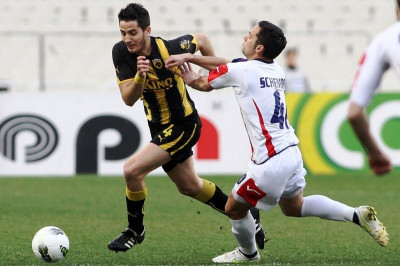 «Πιο συμφέρουσα οικονομικά η πρόταση Ολυμπιακού για Μανωλά»