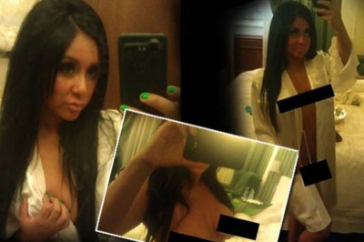 Έβγαλε αναμνηστικές με το… μπουρνούζι