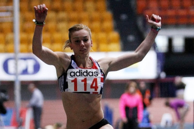 Εγκατέλειψε η Υφαντίδου