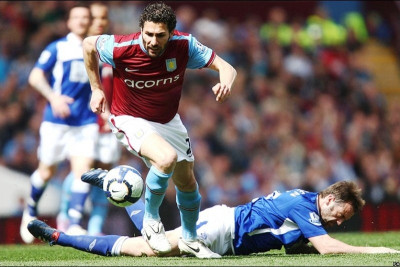 «Βλέπουν» και Κάρλος Κουεγιάρ στον Ολυμπιακό! (photos)