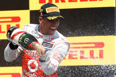 Με την υπογραφή του Χάμιλτον...