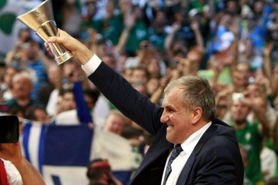 Ο πράσινος άρχοντας των δαχτυλιδιών! (photos+videos)