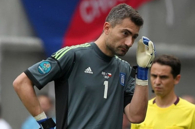 Μην πυροβολείτε τον Χαλκιά... (photos)