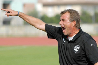 Καθυστέρηση στην υπογραφή Μπένου στην Καλαμάτα