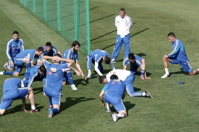 Ανοίγει τα... χαρτιά του ο Σάντος ενόψει Ρωσίας