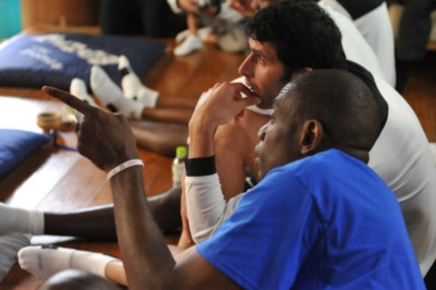 «Πρεσβευτής» ο Ντικέμπε Μουτόμπο