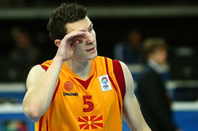 Ανανέωσε ο Ιλιέφσκι