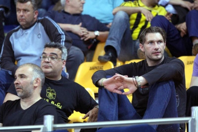 Λαμπριάκος: «Δεν περισσεύει κανείς στον Άρη»