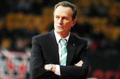 Θέλει Ρενέσες η Εστουντιάντες!