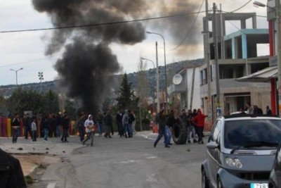 Τραυματισμοί αστυνομικών από αθίγγανους και ένταση στα Άνω Λιόσια