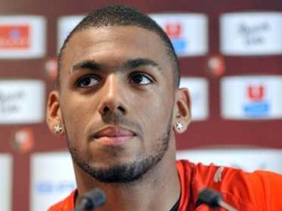 Εμ' Βιλά: «Θέλω Άρσεναλ»