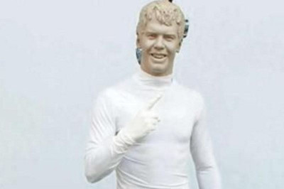 Κέρινο ομοίωμα ο Φέτελ!