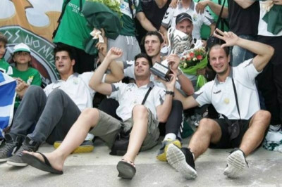 Στη γερμανική Σπρίνγκε υπέγραψε ο Μάλλιος