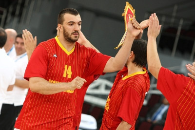 Μέσα ο Πέκοβιτς