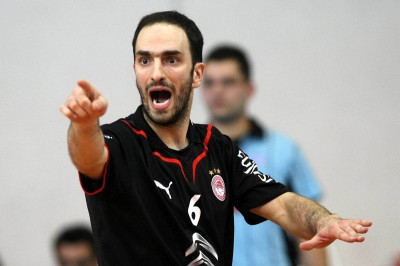 Στον Ολυμπιακό ο Στεφάνου