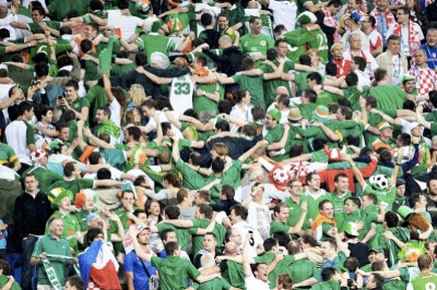 Μεθυσμένος Ιρλανδός δεν βλέπει την... τουαλέτα του! (Video)