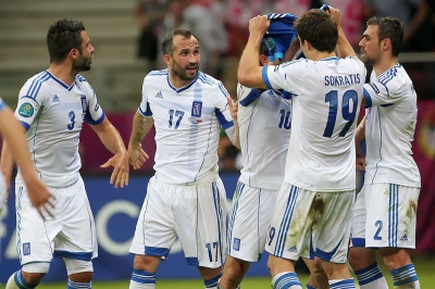 Οι Έλληνες «Γερμανοί» και το... χρέος τους (photos+videos)