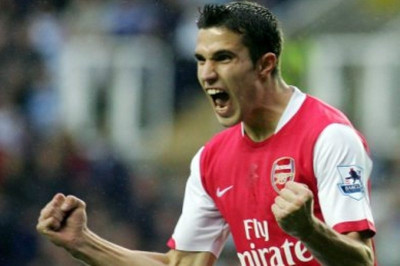 Σπίτι κοντά στο Μάντσεστερ ο Φαν Πέρσι!