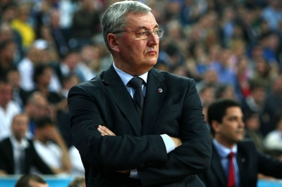 Μακριά από τους πάγκους ο Καζλάουσκας