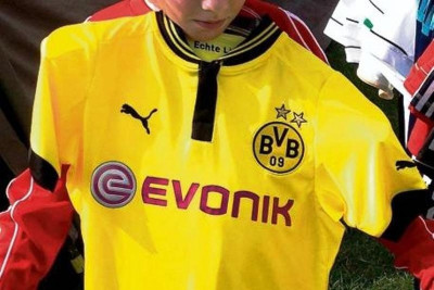 Ντόρτμουντ: Παρουσίασαν τη φανέλα… χωρίς να το ξέρουν!