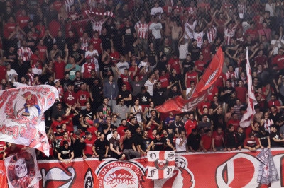 Πλειοψηφία οι οπαδοί που δεν υποστηρίζουν καμία ομάδα