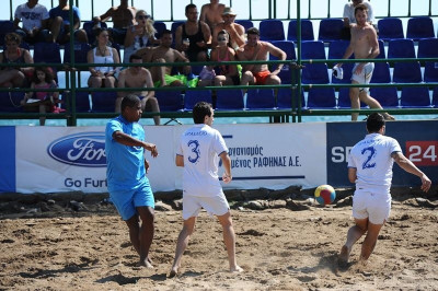 Πρωταθλήτρια 2012 στο Βeach Soccer η Chantat!