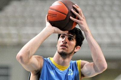 Δοκιμάζει στους Ρόκετς ο Ελιάχου!