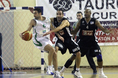 ΠΑΟΚ: Προτεραιότητα σε Χαραλαμπίδη και Ντικούδη