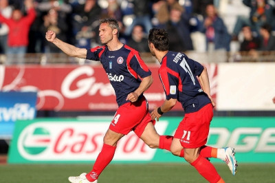 Κέρκυρα: Με τα… μούτρα στη δουλειά